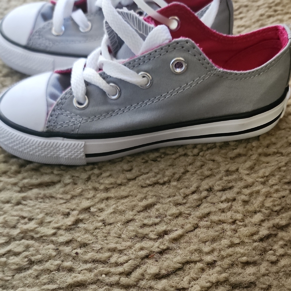 Converse Kids' Sneakers in Gray and Red - Picture 3 of 12